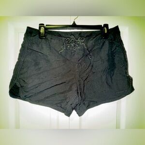 Patagonia black tie front shorts with back zipper pocket. Size 8. GUC